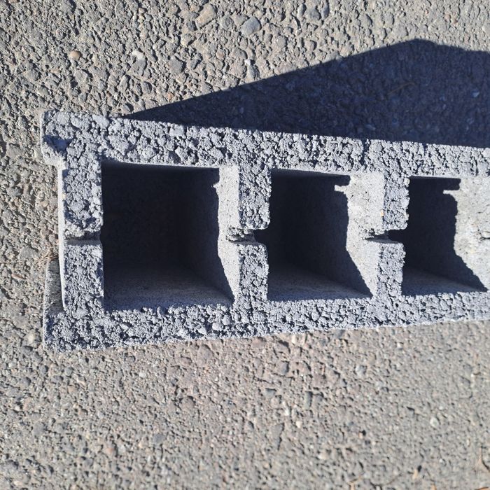 Boltari pentru zidarie din Beton Targu Jiu, Scoarta, Copacioasa.