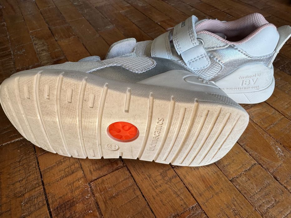 Детски маратонки Biomechanics, номер 22