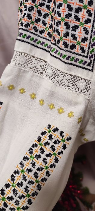 Ie veche tradițională