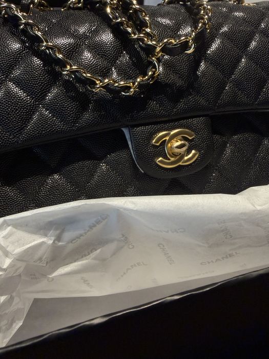chanel classic flap bag