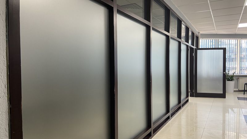 Тонировка окон и витражей