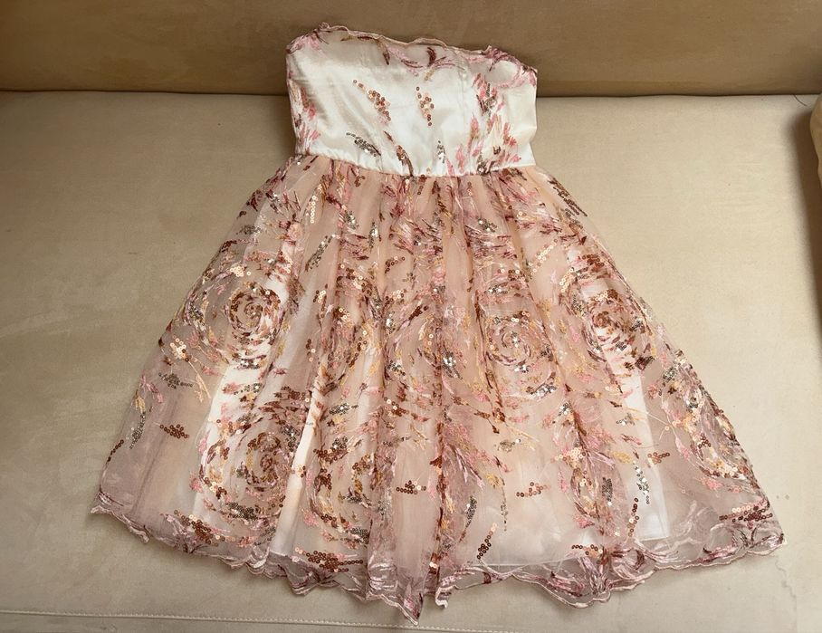 Rochie facută la comandă