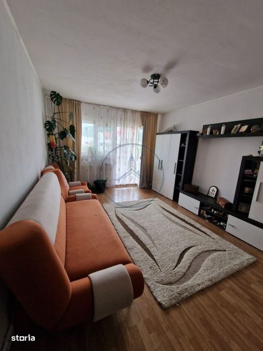 Apartament 3 camere decomandat, et.3, zona sensu vechi — fotografia 1
