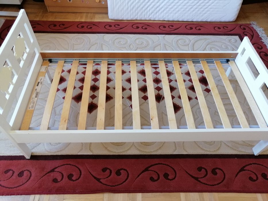 Детско легло с матрак от Икеа