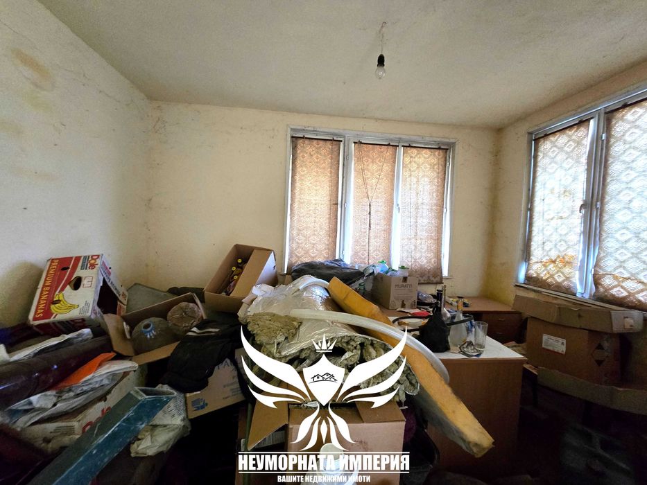 Продавам земя/имот УПИ 33103кв.м. преди град Куклен на вътрешна линия от асфалтовия път