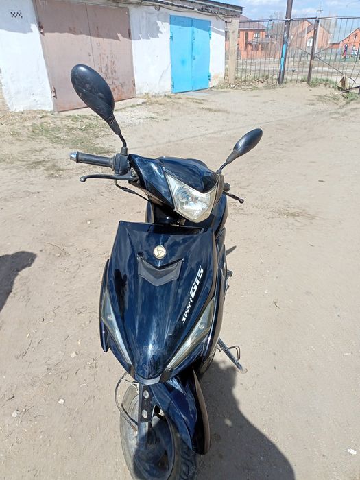 Скутер спорт 49 куб.