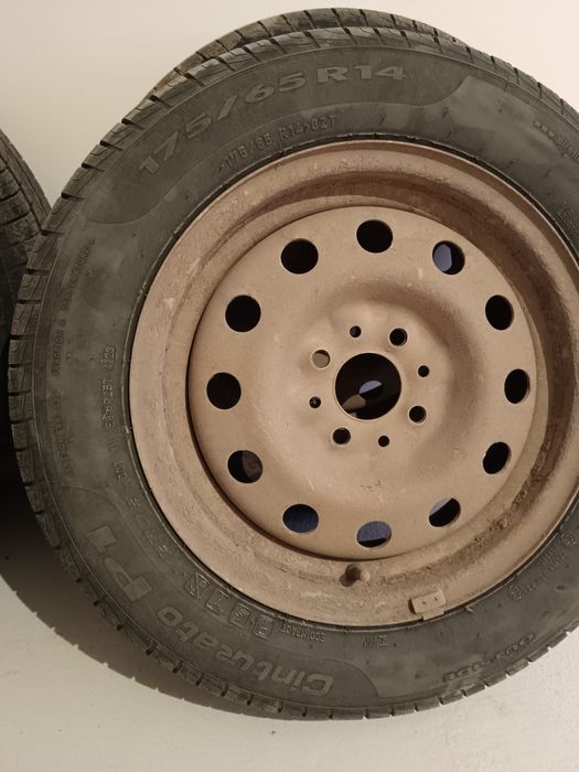 Продам колеса пирелли лето