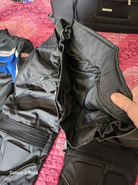 Pantaloni moto si geaca