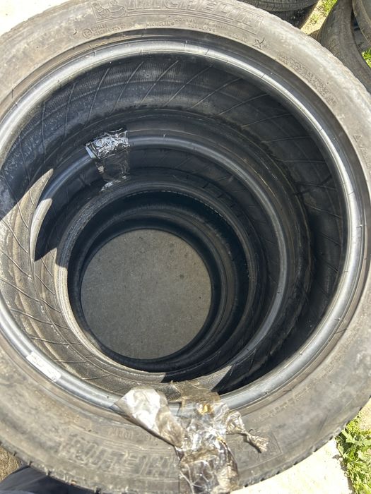 245 45 18 Taurus si Michelin