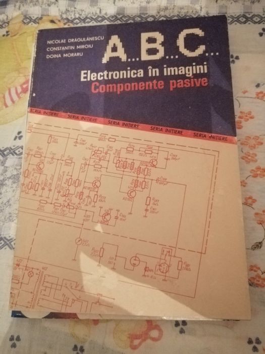 Manuale școlare învățământ