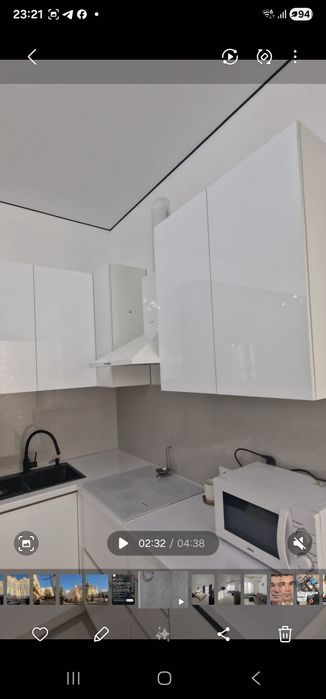 Кухонный гарнитур глянцевый со шкафом