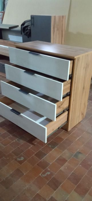 Обсолютно новая мебель