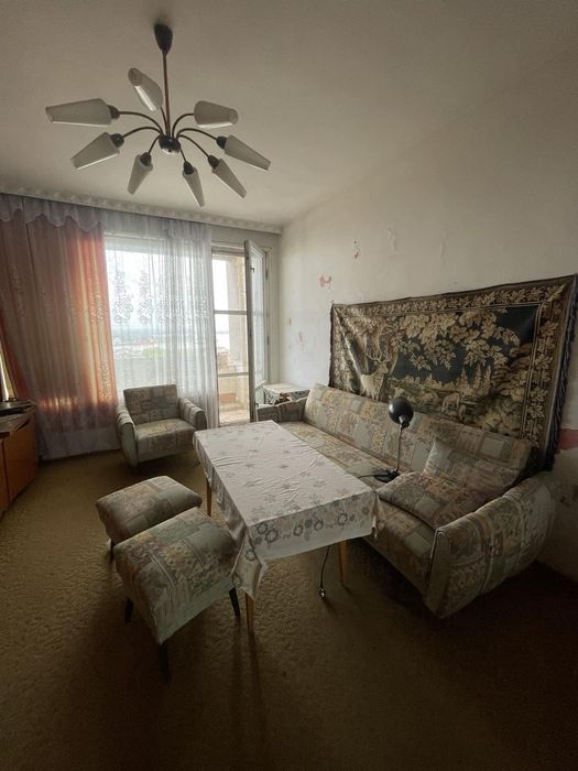 Продава се Четиристаен апартамент в Бургас, Възраждане - 97 кв.м за 1805 €/кв.м - Снимка #1