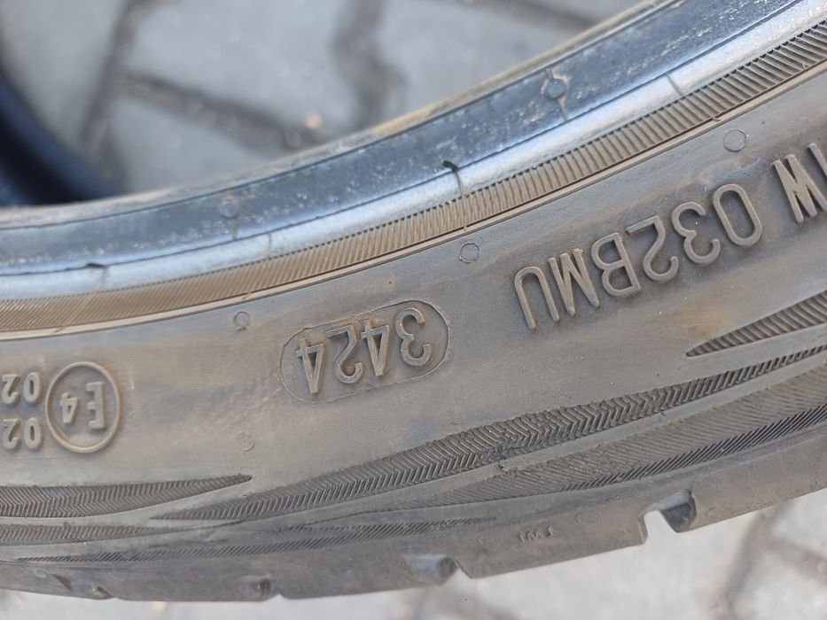 Гуми 245/35/21 Континентал