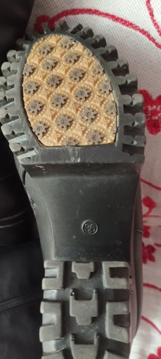 Продаются зимние сапоги