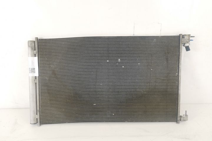 Radiator Aer Intercooler Original In Stare Buna Mercedes-Benz  GLC  1