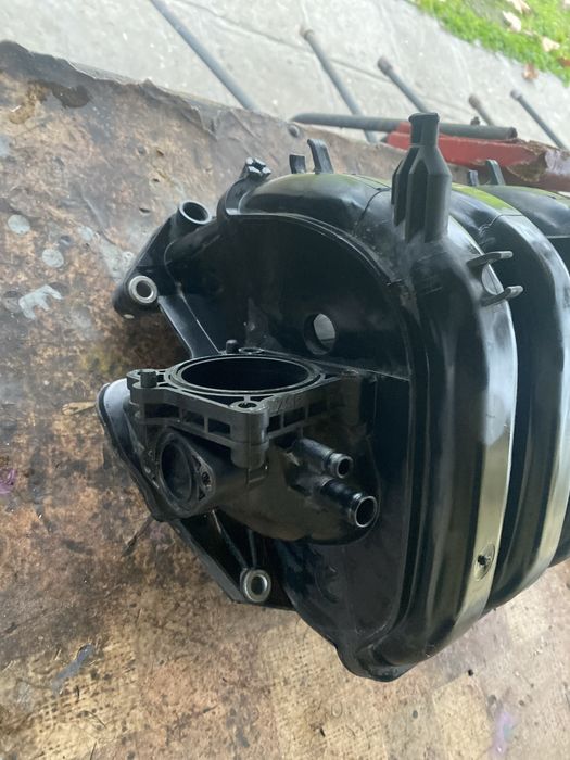 Всмукателен колектор за поло ибиза фабия 1.2 бензин