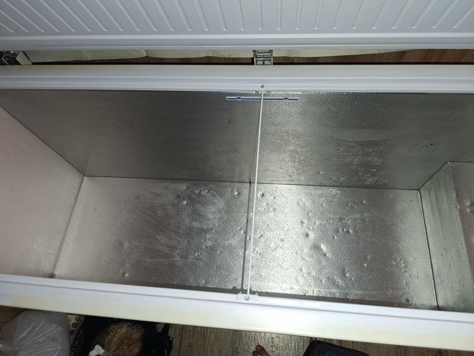 Продам морозильник Бирюса 600л