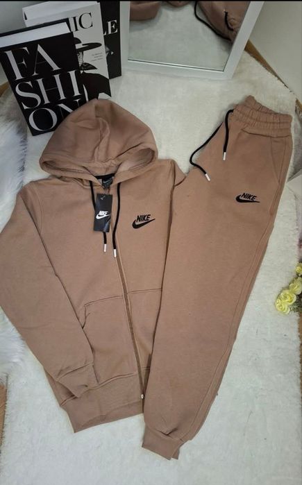 Ватиран дамски екип Л размер