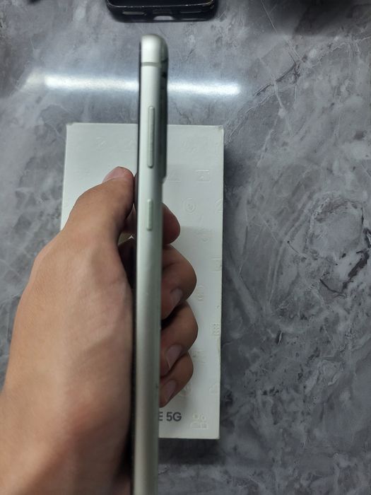 Samsung s21fe 8/128gb