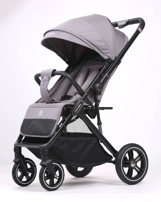 Коляска в новом формате от Iningbaby