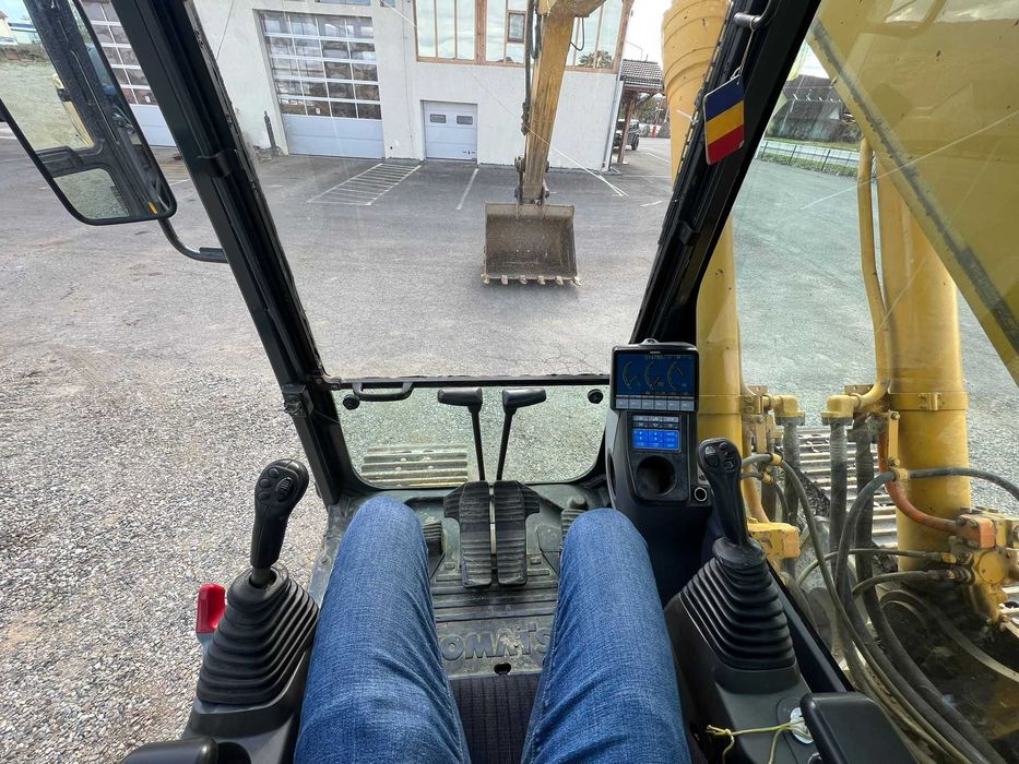 Excavator 35 tone Komatsu PC 350 2007