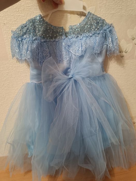 Продам детское платье праздничное