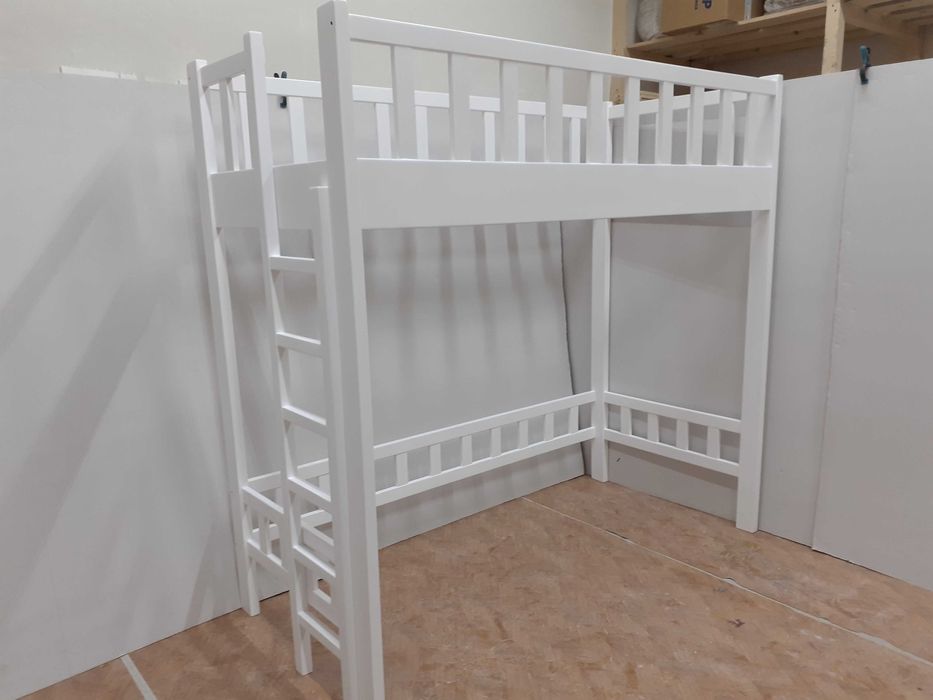 Pat etajat cu spatiu de joaca sau birou.Cod 1006.