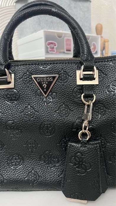 Сумка Guess Cresidia Status Satchel