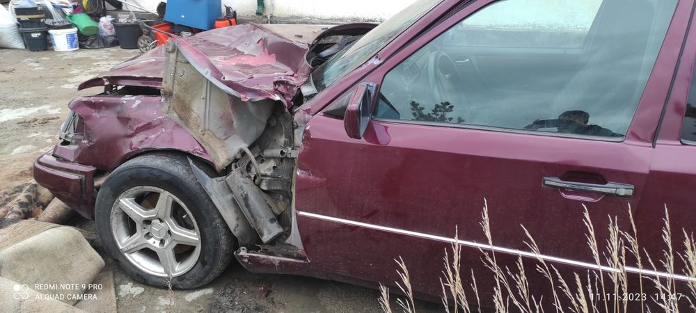 Мерседес W124 Е220