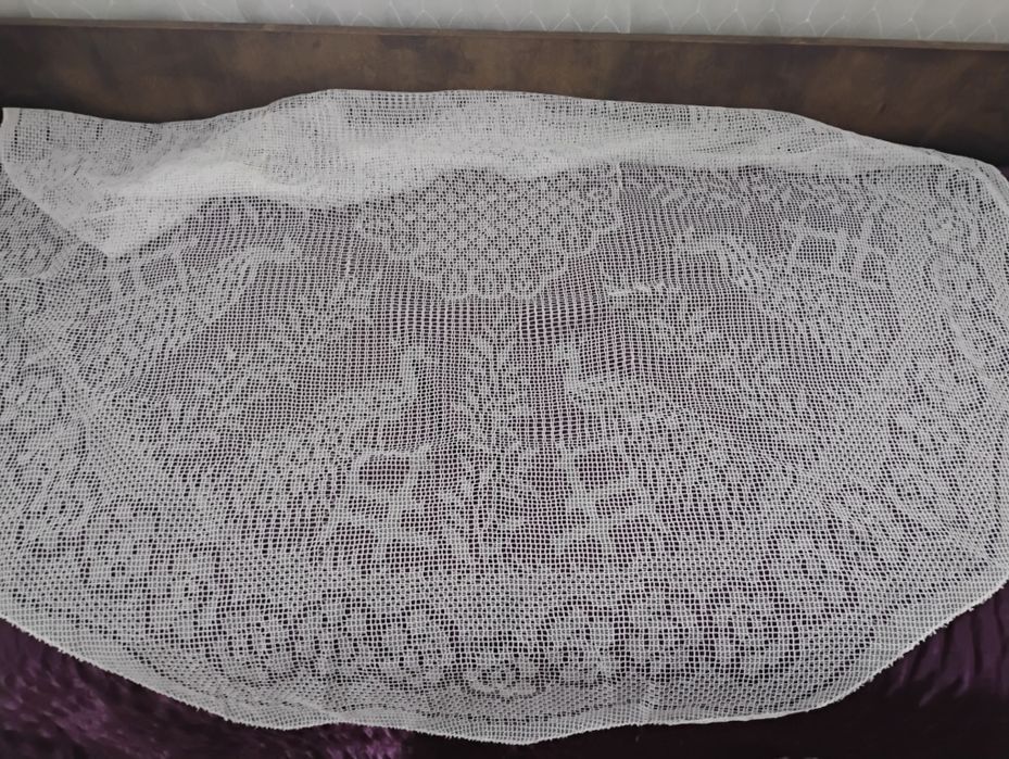 Покривка за кръгла маса