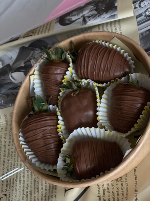 Акция!! Клубника в шоколаде 24/7