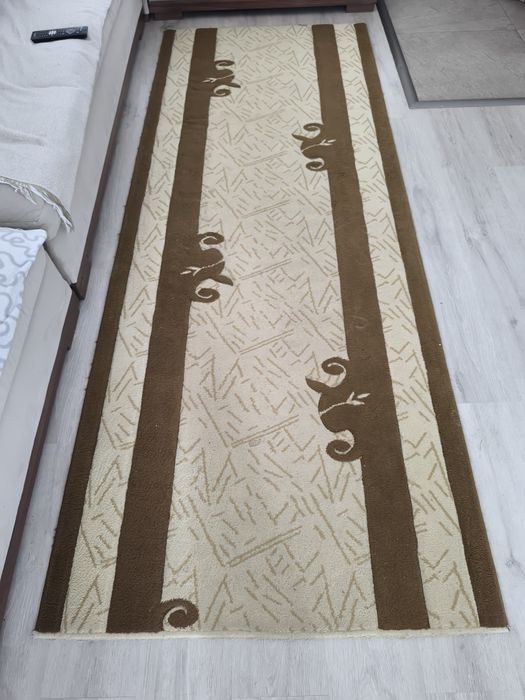 Vând covor  hol  nuanțe  de bej și maro
