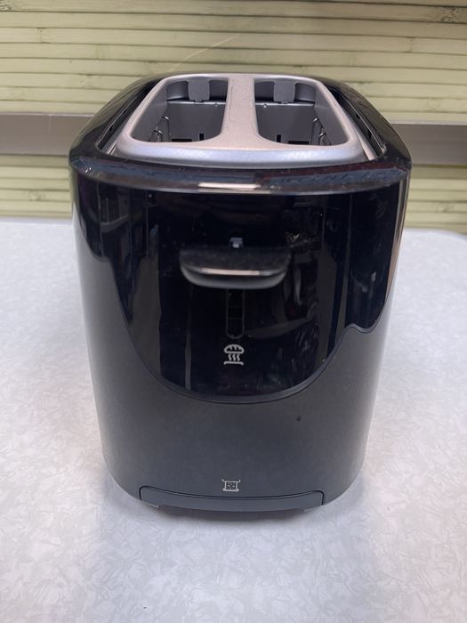 Тостер Philips.