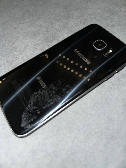 Samsung s 7edge.