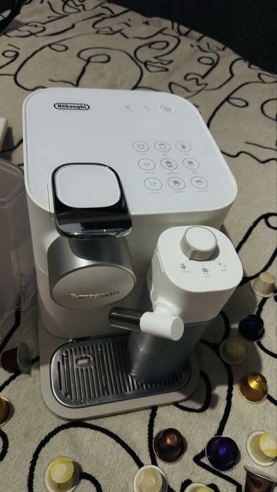 Nespresso Grand Latissima EN650.W