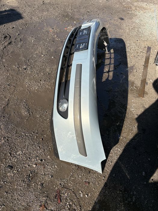 Предна броня за Renault Laguna 2003год