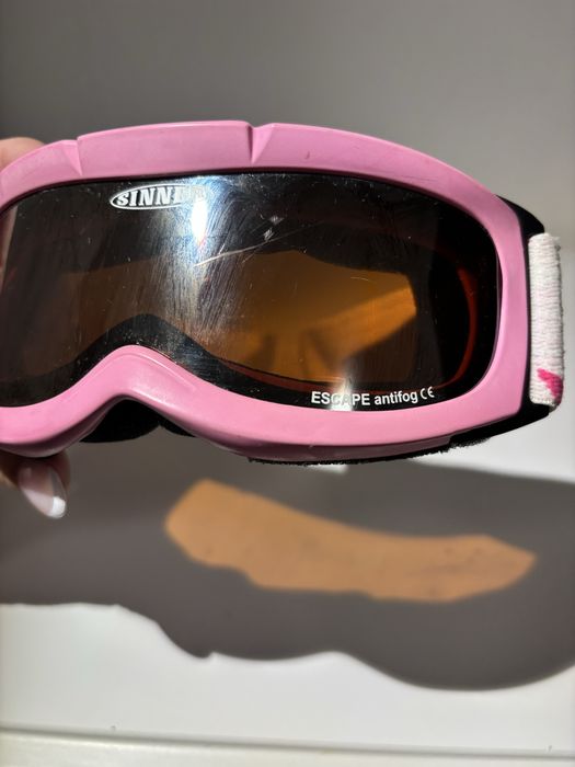 Детска каска за ски и очила