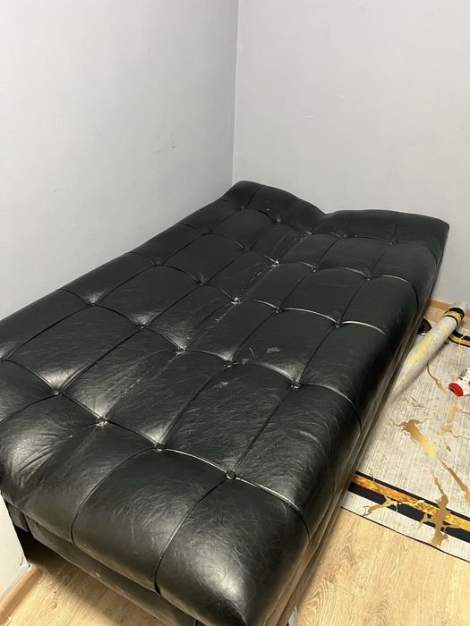 Диван экокожа черный