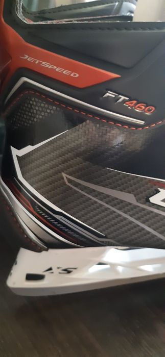 Продам коньки для хоккея