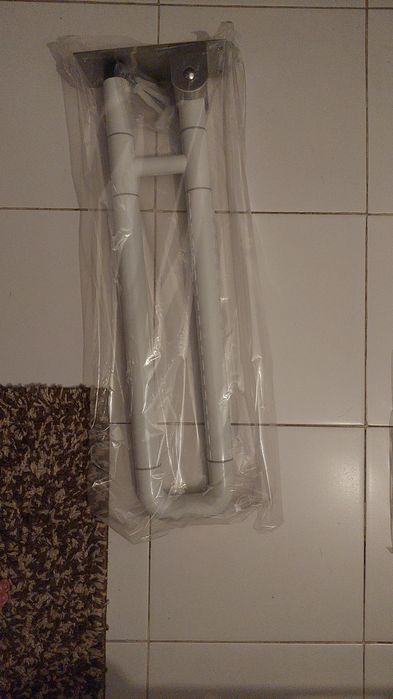 Поручни для туалета