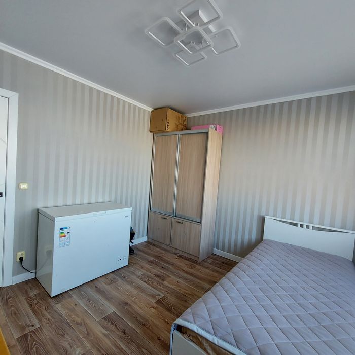 Продам квартиру 4 комнатную