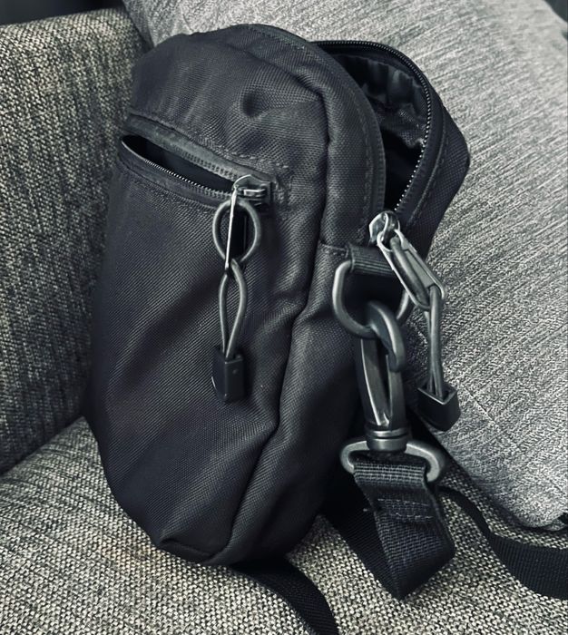 Продам барсетку Ostin