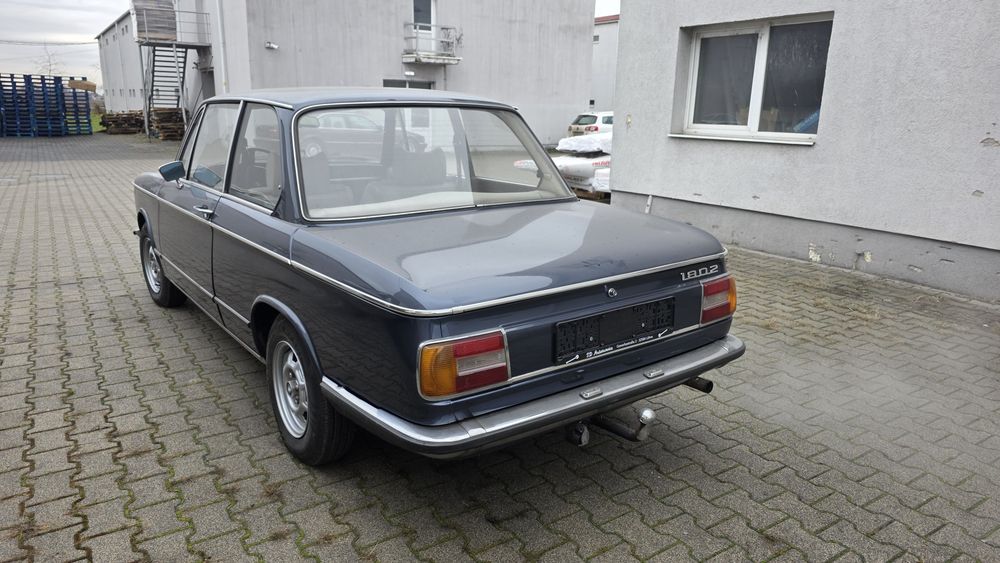 BMW 1802 (1974) autovehicul de epoca