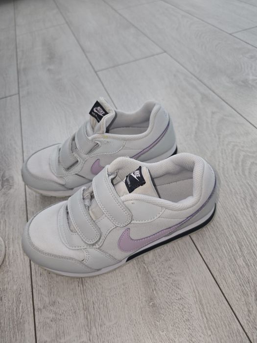 Incaltaminte marimea 35