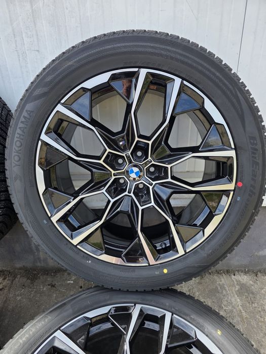 Roti noi BMW X7 R21 disponibile pe stoc
