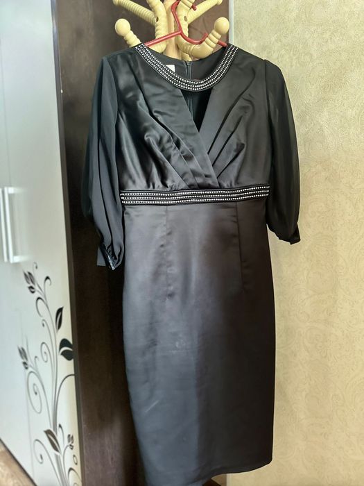 Шикарная вечерняя платье