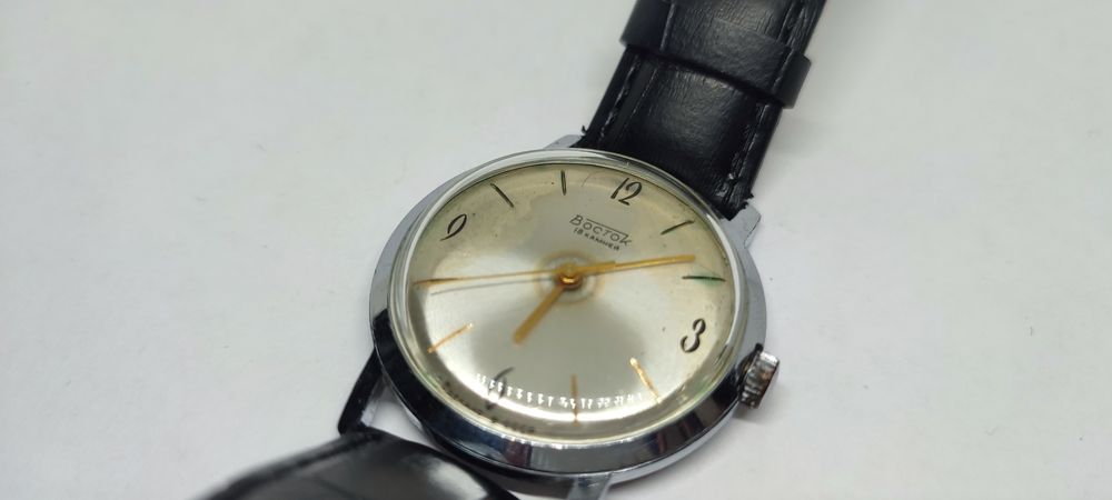 Лот от Винтидж часовници Seiko 5, Citizen, Vostok