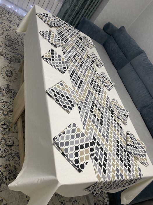 Скатерть, раннер и салфетки