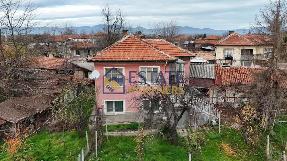 Къща в Пловдив, област-с.Ново Железаре площ 186 цена 67000